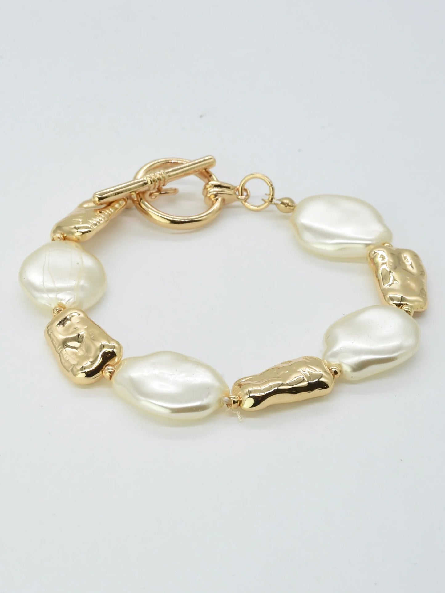 Flat Oval Pearl Textured Gold Bracelet